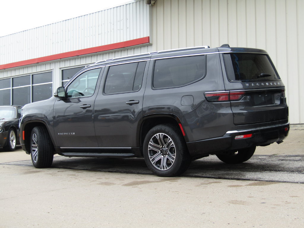 Used 2025 Jeep Wagoneer Series II AWD/4WD image 10