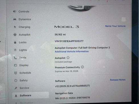 Used 2023 Tesla Model 3 Standard Range image 16