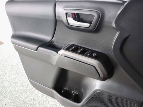 Used 2023 Toyota Tacoma TRD Off-Road image 22