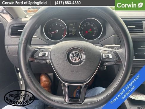 Used 2015 Volkswagen Jetta S image 10