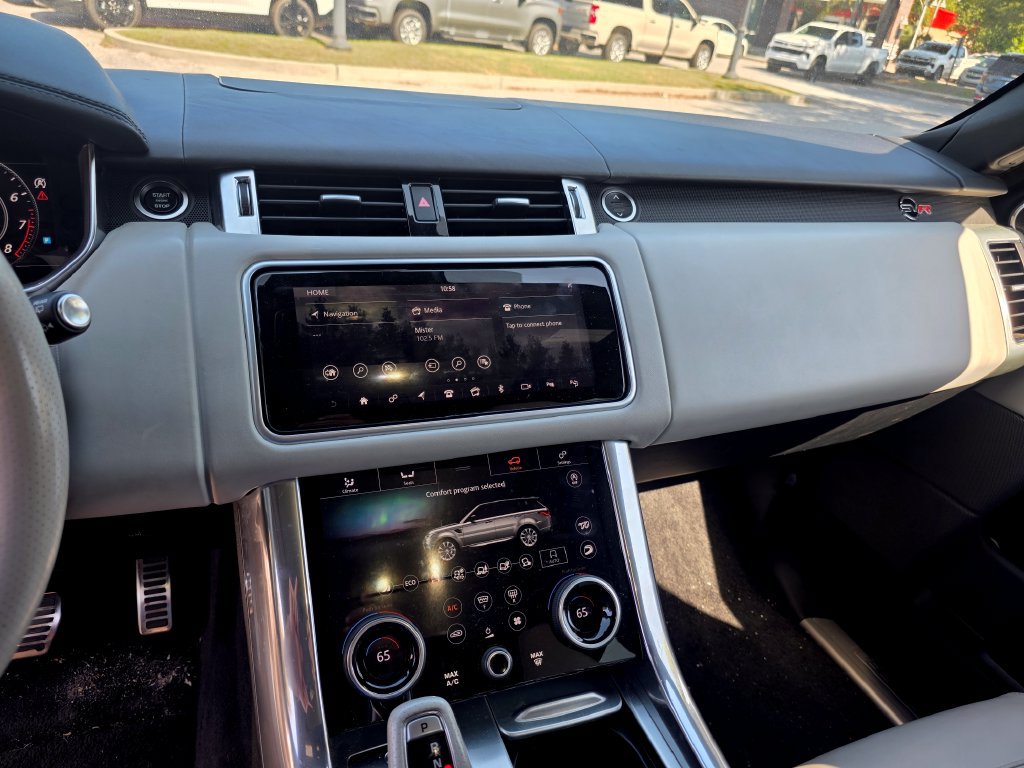 Used 2018 Land Rover Range Rover Sport SVR AWD/4WD image 9