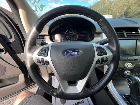 Used 2013 Ford Edge SEL AWD/4WD image 10