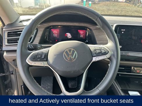 Used 2025 Volkswagen Atlas SEL image 14