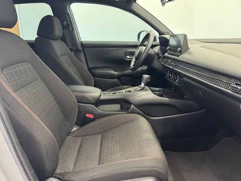 Used 2024 Honda HR-V Sport image 17