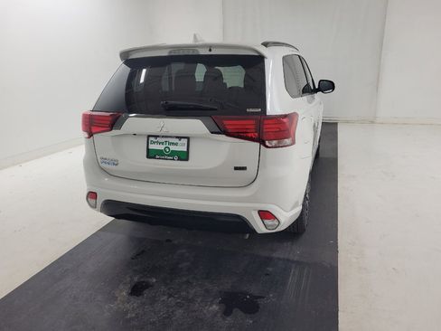 Used 2021 Mitsubishi Outlander LE AWD/4WD image 7