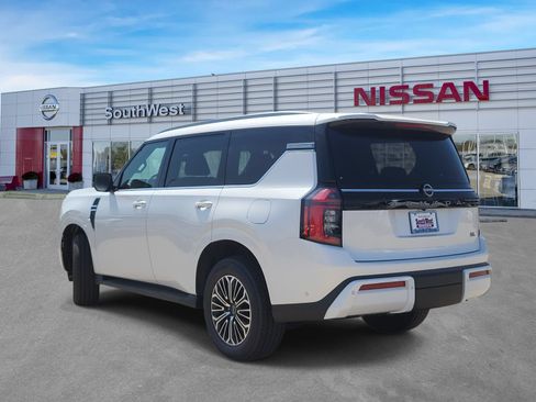 New 2026 Nissan Armada SL w/ Captain's Chari Seat Package AWD/4WD image 7