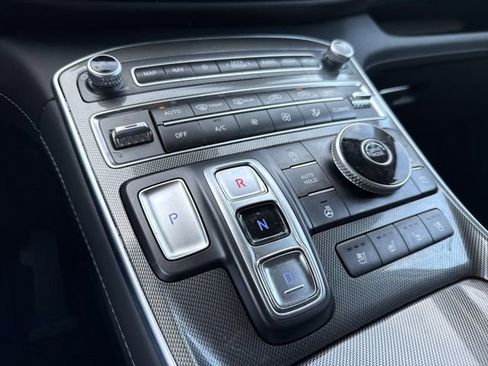 Used 2023 Hyundai Santa Fe Limited image 11