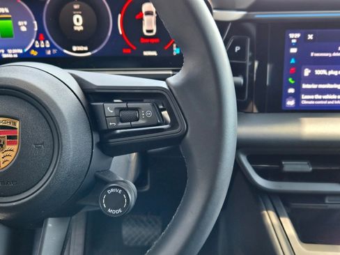 Used 2024 Porsche Macan 4 Electric image 28