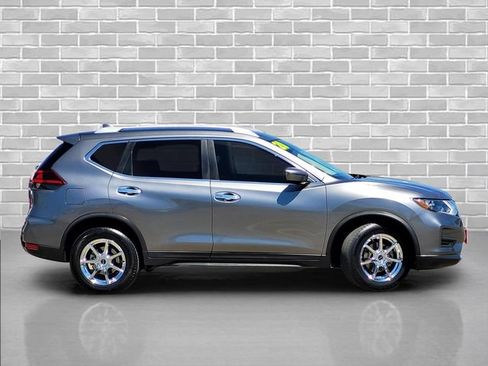 Used 2020 Nissan Rogue SV FWD image 4
