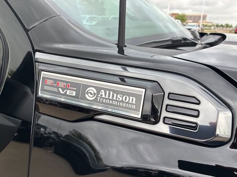 Used 2025 GMC Sierra 2500 AT4 w/ AT4 Premium Plus Package image 6