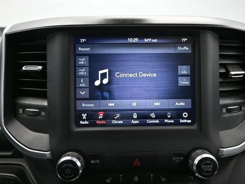 Used 2021 RAM 1500 Big Horn image 23