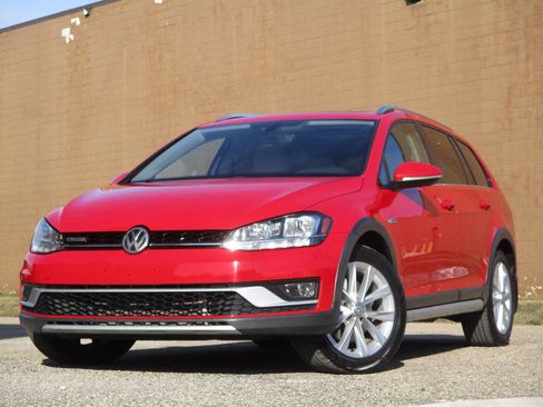 Used 2018 Volkswagen Golf Alltrack SE image 57