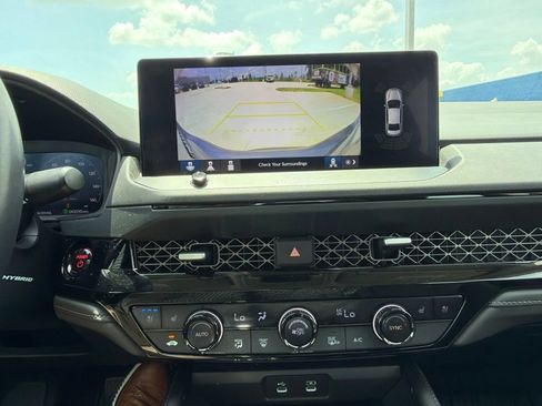 Used 2024 Honda Accord Touring image 14