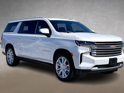Used 2021 Chevrolet Suburban High Country w/ Premium Package image 10