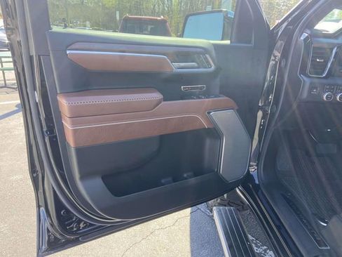 Used 2026 GMC Sierra 1500 Denali Ultimate image 13