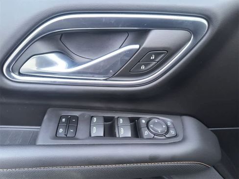 Used 2023 GMC Yukon AT4 image 13