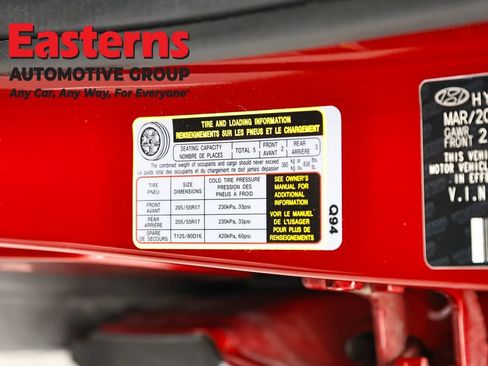 Used 2025 Hyundai Venue SEL FWD image 36