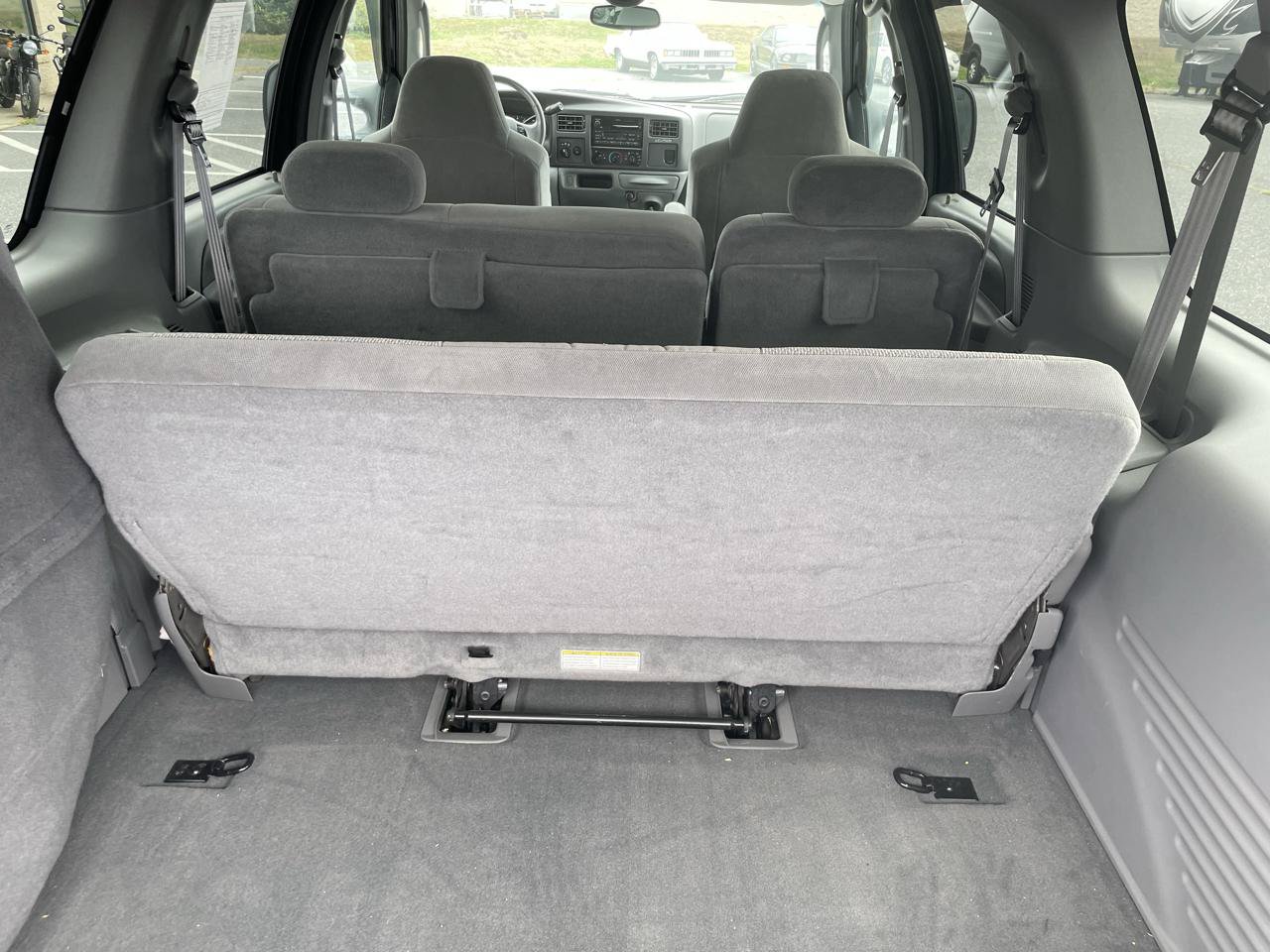 Used 2003 Ford Excursion XLT AWD/4WD image 5