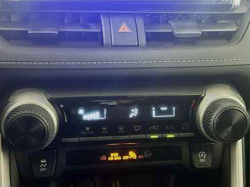 Used 2024 Toyota RAV4 LE image 23