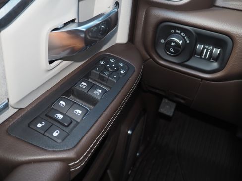 New 2025 RAM 3500 Laramie image 32