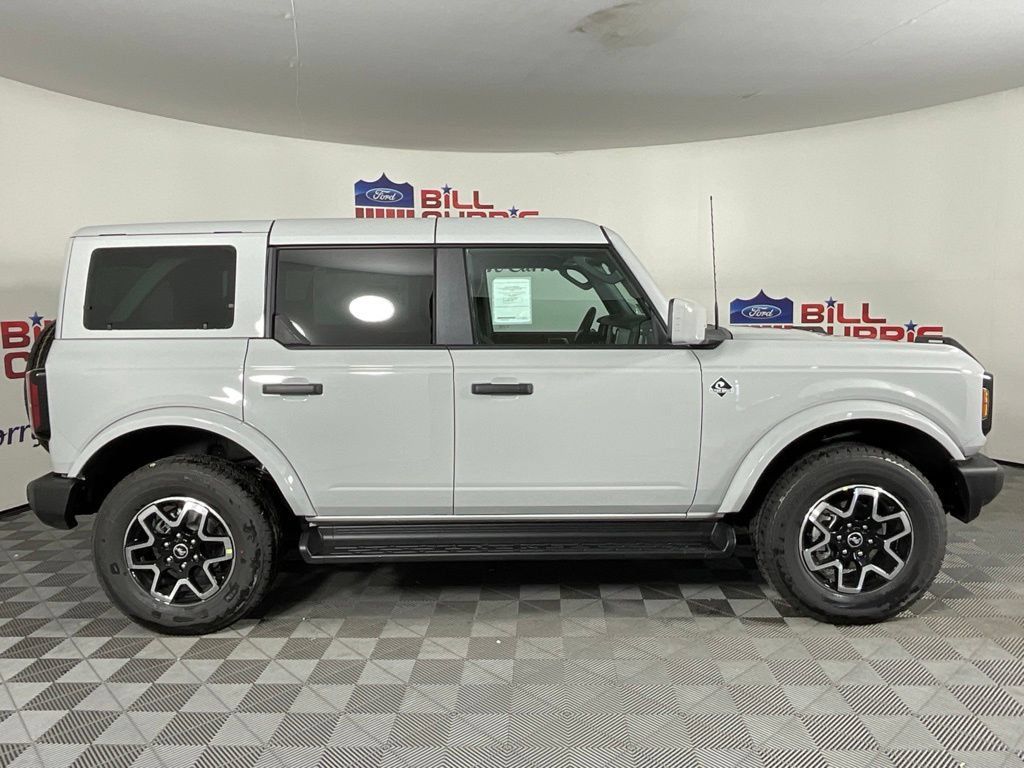 New 2026 Ford Bronco Outer Banks AWD/4WD image 2
