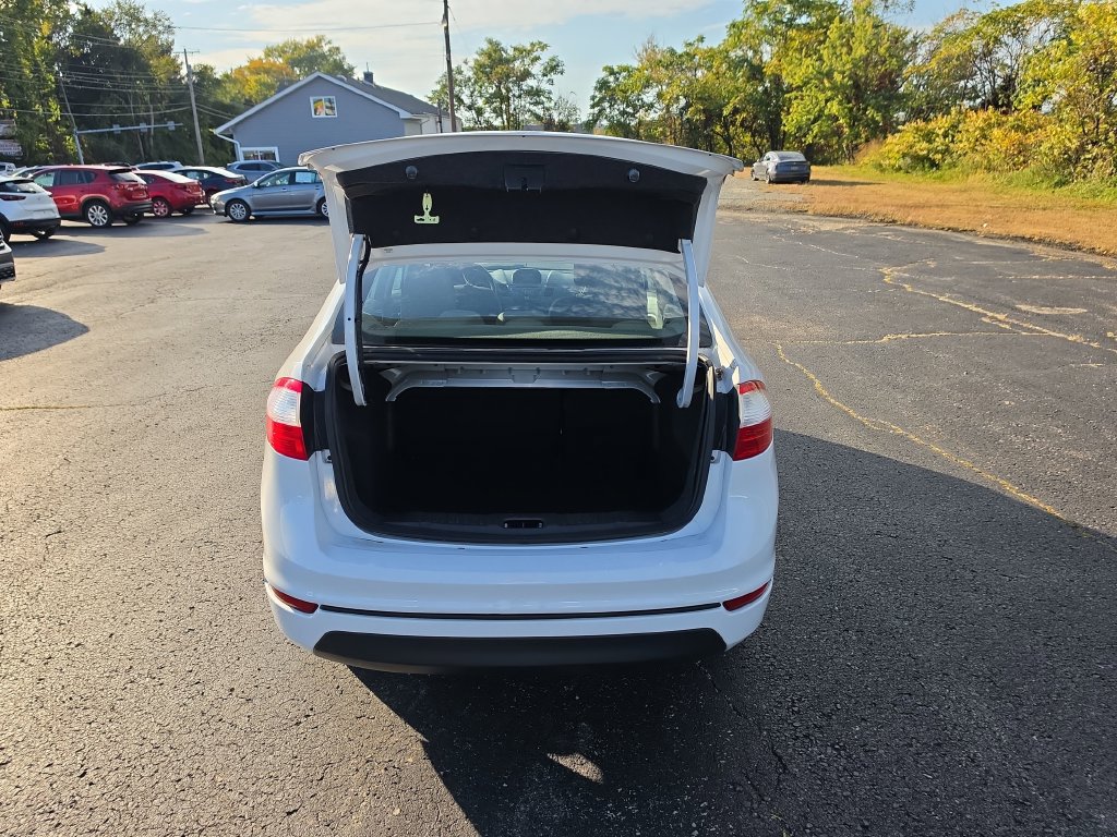 Used 2016 Ford Fiesta SE FWD image 13