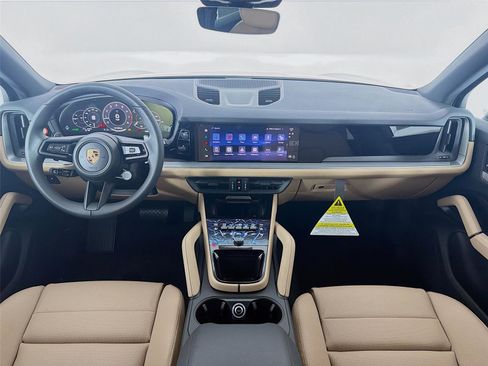 New 2026 Porsche Cayenne image 16