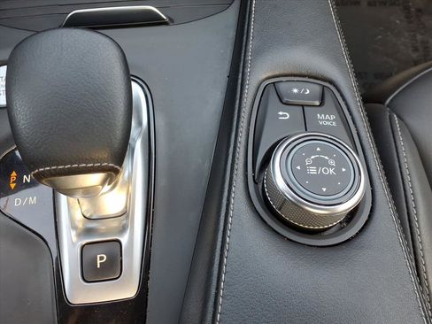 Used 2020 INFINITI QX50 Luxe w/ Navigation Package image 29