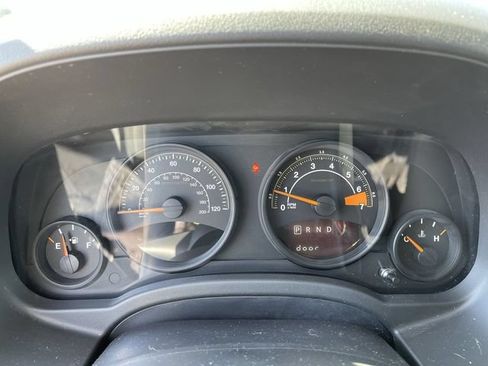 Used 2014 Jeep Patriot Latitude AWD/4WD image 15