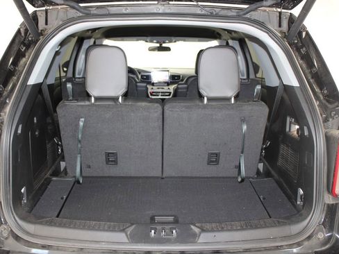 Used 2023 Ford Explorer XLT w/ Equipment Group 202A image 13