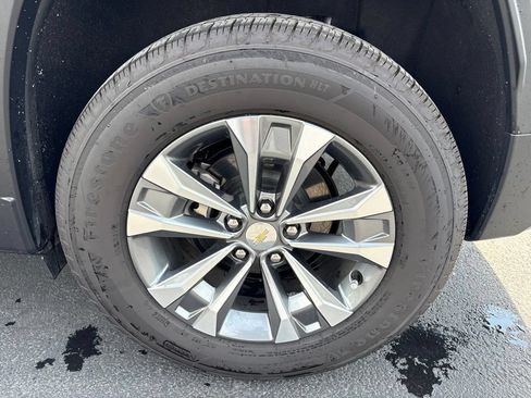 Used 2026 Chevrolet Equinox LT FWD image 11