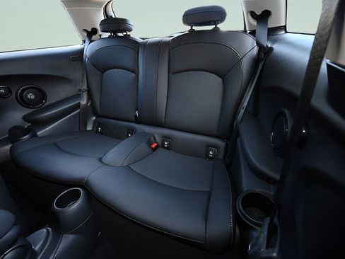 Used 2023 MINI Cooper SE image 16