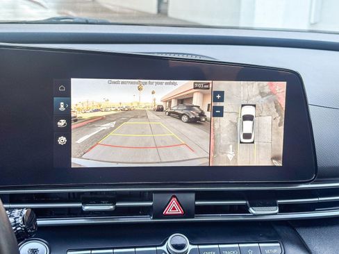 Used 2024 Hyundai Elantra Limited FWD image 27