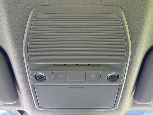 New 2026 Nissan Kicks SR FWD image 29