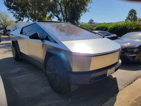 Used 2024 Tesla Cybertruck Cyberbeast AWD/4WD image 10