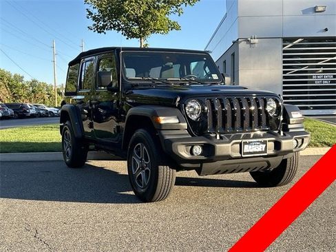 Certified 2022 Jeep Wrangler Unlimited Sport image 1