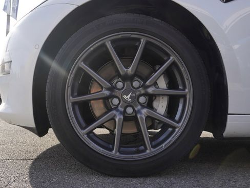 Used 2019 Tesla Model 3 Standard Range Plus image 7