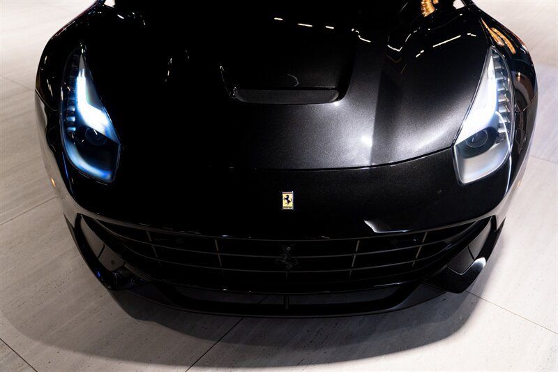 Used 2017 Ferrari F12 Berlinetta RWD image 34