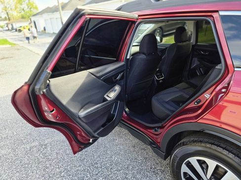 Used 2022 Subaru Outback Premium image 23