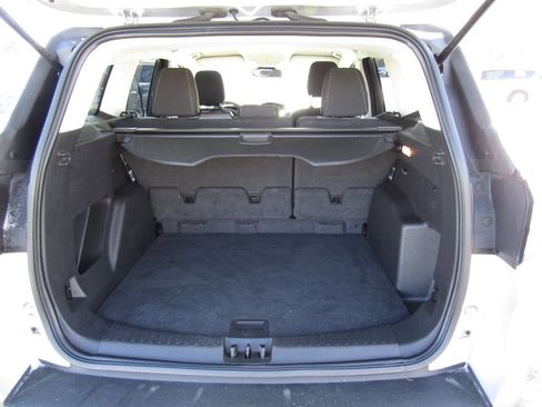 Used 2018 Ford Escape SE w/ Ford Safe & Smart Package image 23