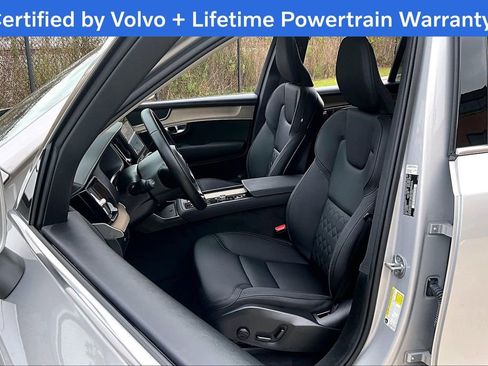 Certified 2025 Volvo XC90 B5 Plus image 32