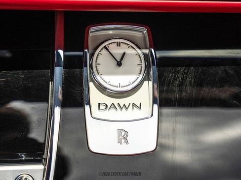 Used 2016 Rolls-Royce Dawn RWD image 49