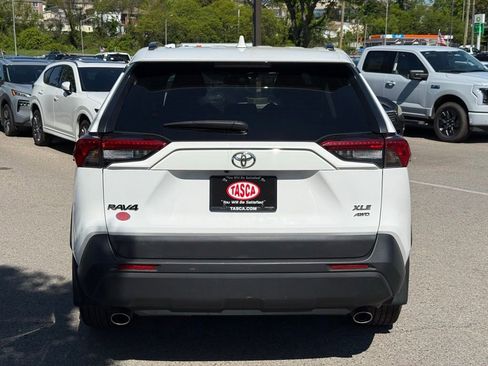 Used 2019 Toyota RAV4 XLE w/ Convenience Package AWD/4WD image 9