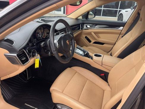 Used 2013 Porsche Panamera 4 Platinum Edition image 22