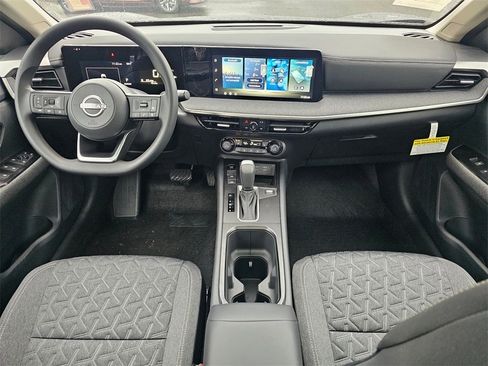 New 2026 Nissan Kicks SV w/ SV Premium Package image 9