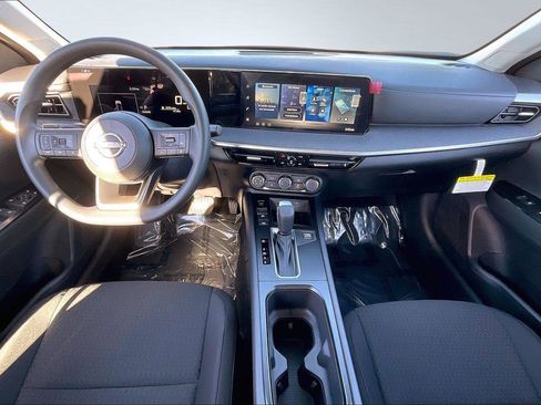 New 2026 Nissan Kicks S image 5