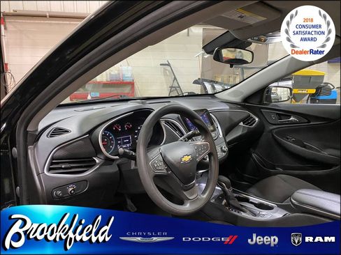 Used 2023 Chevrolet Malibu LT w/ Driver Confidence Package image 31