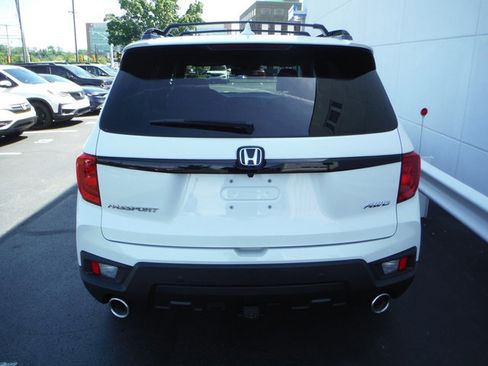 Used 2024 Honda Passport EX-L image 10