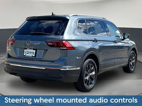 Used 2023 Volkswagen Tiguan SE AWD/4WD image 8