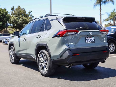Certified 2022 Toyota RAV4 XLE Premium FWD image 6